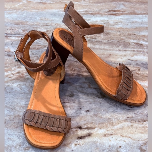 Women’s SPERRY GOLD CUP Vivian heeled leather sandal- Size 8.5 - Picture 2 of 11